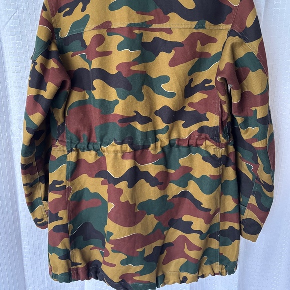 Burberry Ladies Boyfriend Fit Camouflage Print Jacket size US 6 - Picture 2 of 9